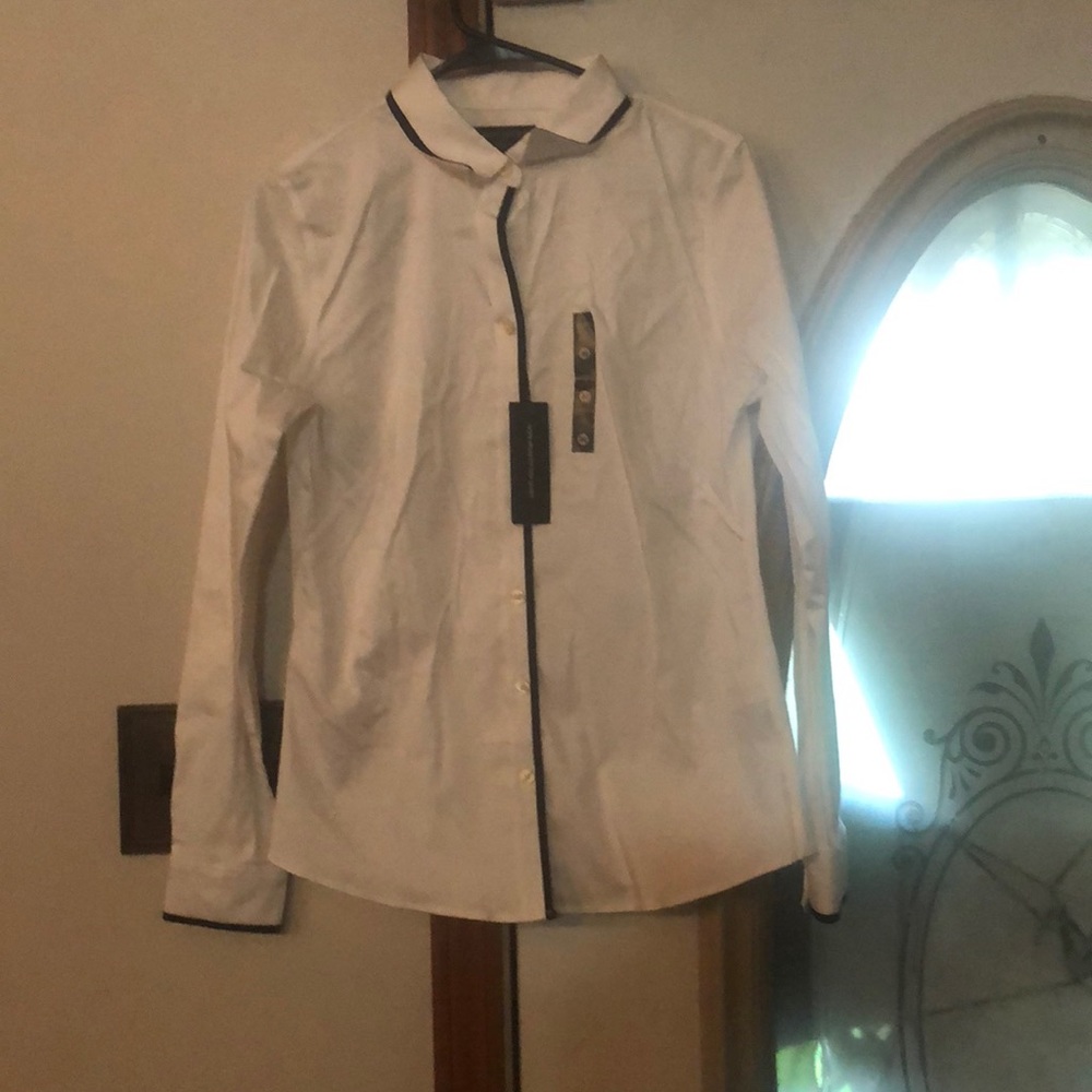 Banana Republic  sz 8 white with black piping